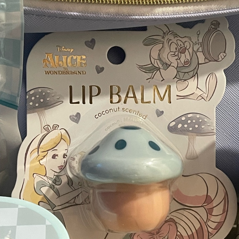Alice in Wonderland (AiW)- Bath Salts, Scrub, Poof, Bath Bomb & Shroom Balm - Picture 13 of 14